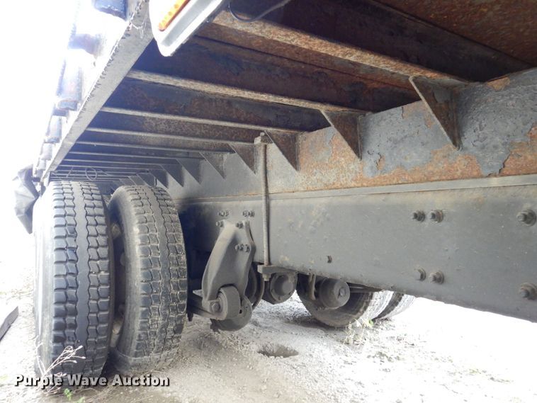 image for item JL9911 2007 Sterling L8500 flatbed truck