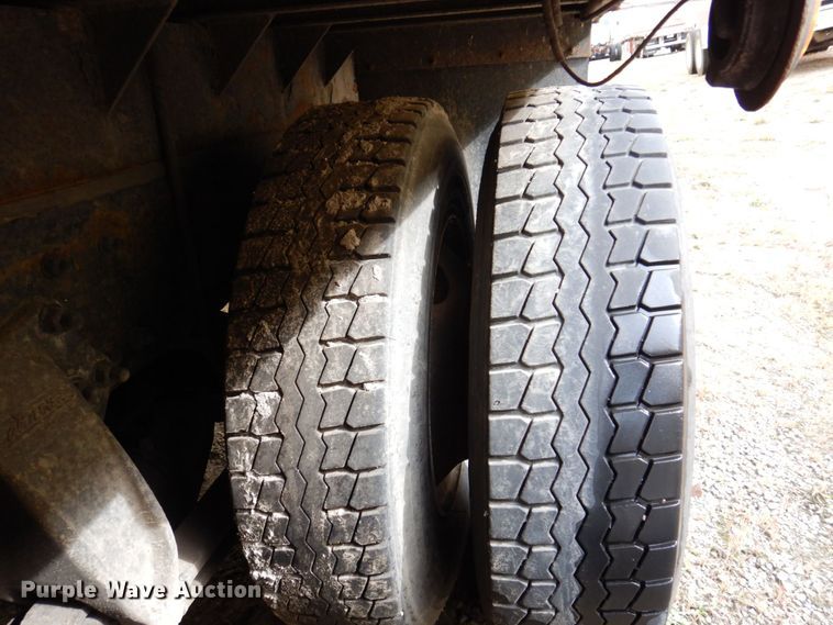 image for item JL9911 2007 Sterling L8500 flatbed truck