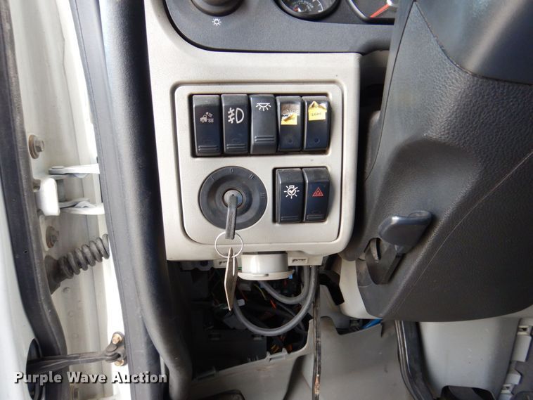 image for item JL9912 2019 Peterbilt 567  semi truck