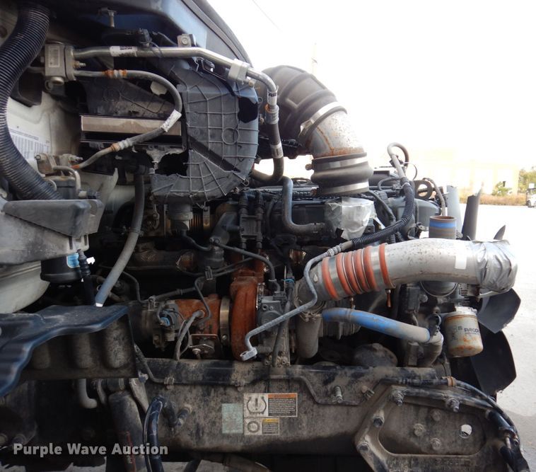 image for item JL9912 2019 Peterbilt 567  semi truck