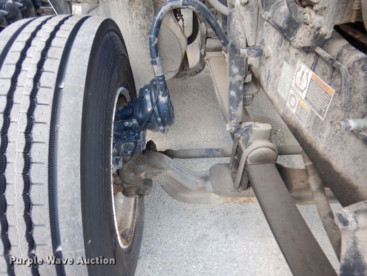 image for item JL9912 2019 Peterbilt 567  semi truck