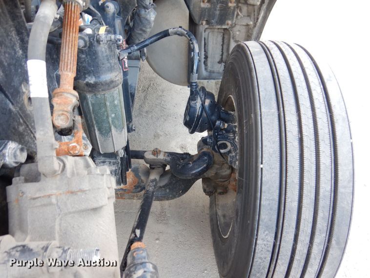 image for item JL9912 2019 Peterbilt 567  semi truck