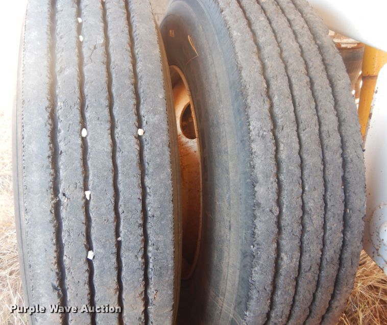 image for item KO9917 2014 Manac 4C240A200  bottom dump trailer