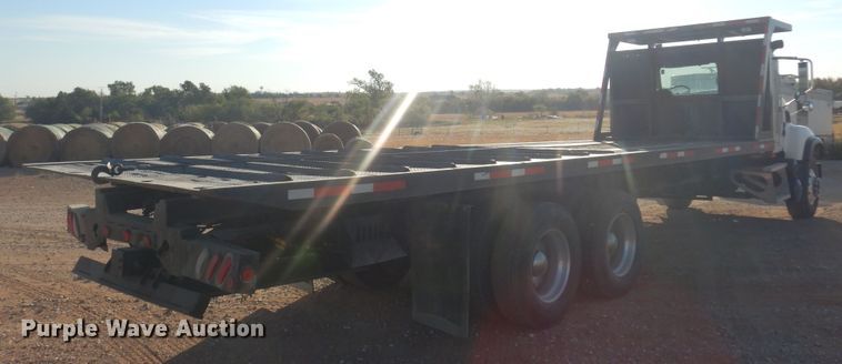 image for item KO9918 2005 Mack CV713  rollback truck