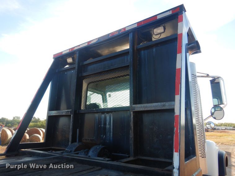 image for item KO9918 2005 Mack CV713  rollback truck