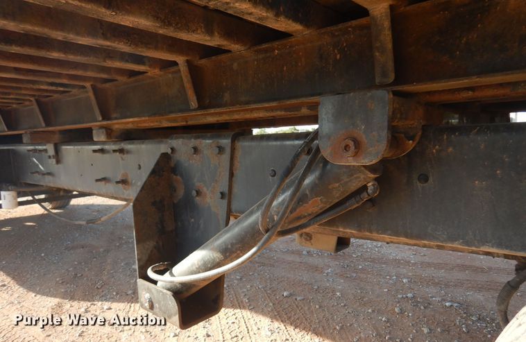 image for item KO9918 2005 Mack CV713  rollback truck