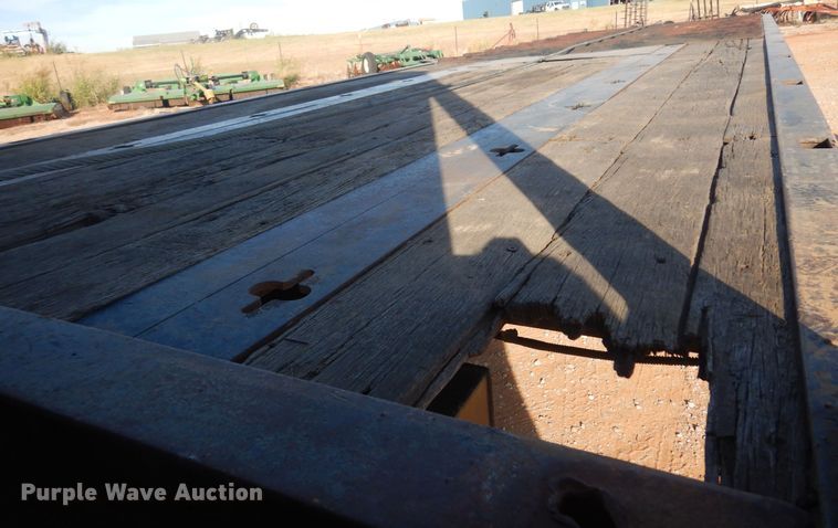 image for item KO9918 2005 Mack CV713  rollback truck