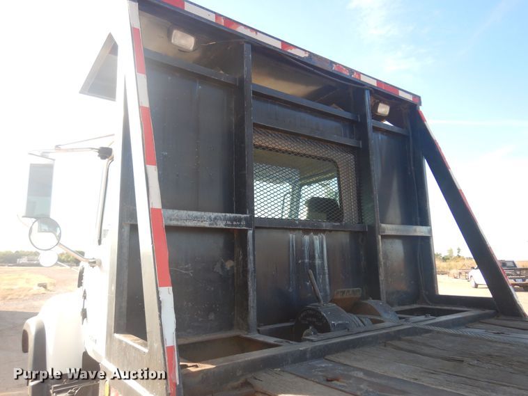 image for item KO9918 2005 Mack CV713  rollback truck