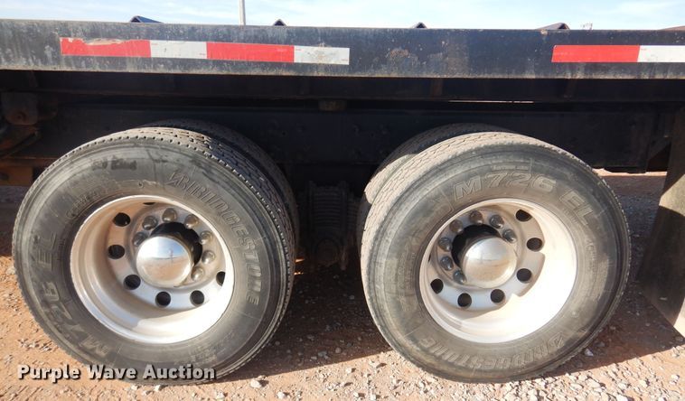 image for item KO9918 2005 Mack CV713  rollback truck