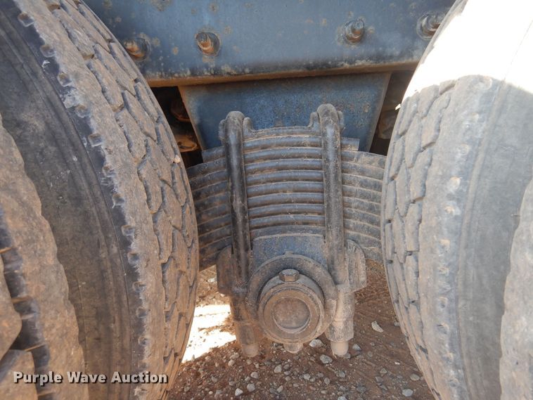 image for item KO9918 2005 Mack CV713  rollback truck