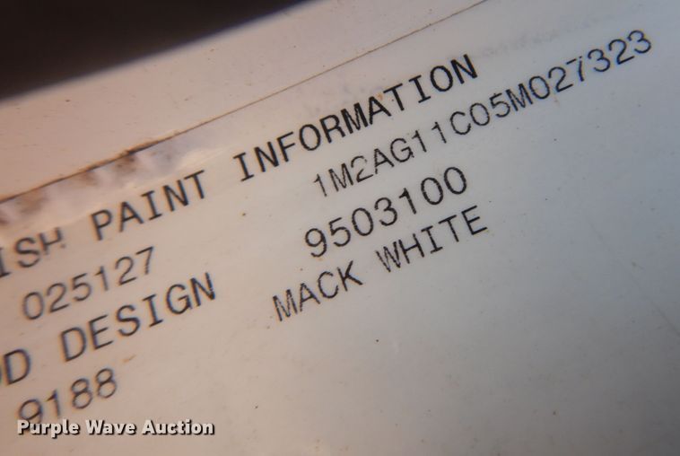 image for item KO9918 2005 Mack CV713  rollback truck