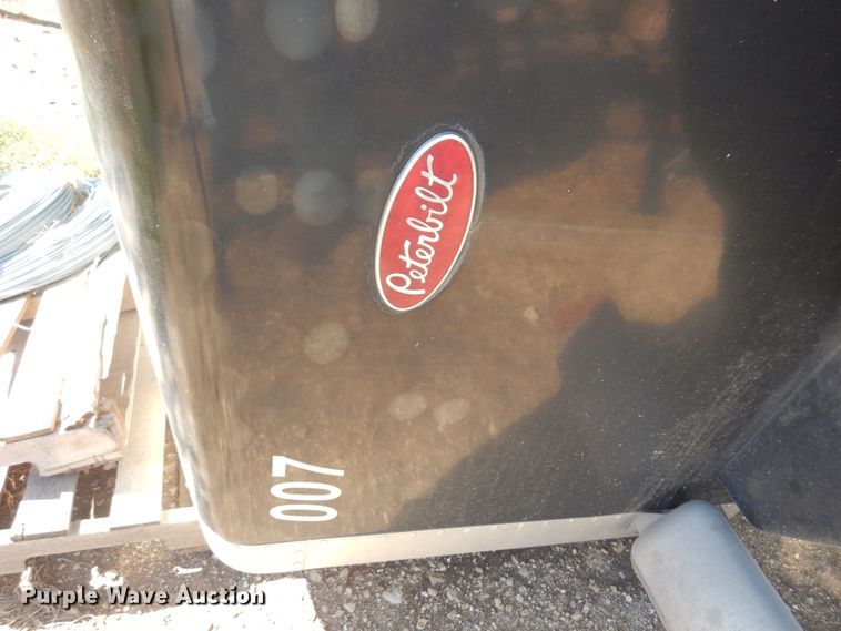 image for item KU9642 Peterbilt 378  hood