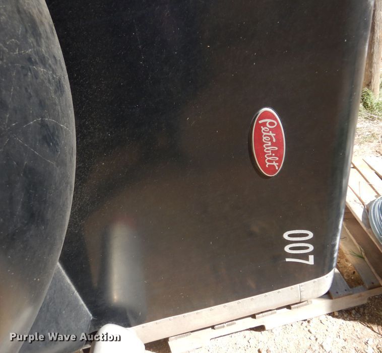 image for item KU9642 Peterbilt 378  hood