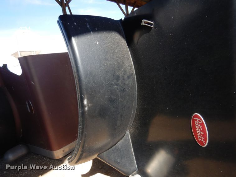 image for item KU9642 Peterbilt 378  hood