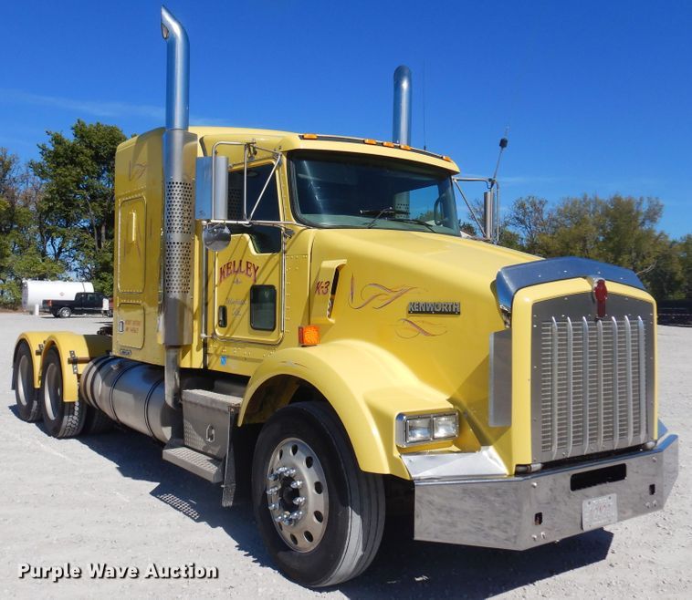 image for item KU9645 2007 Kenworth T800  semi truck