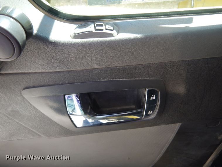 image for item KU9645 2007 Kenworth T800  semi truck