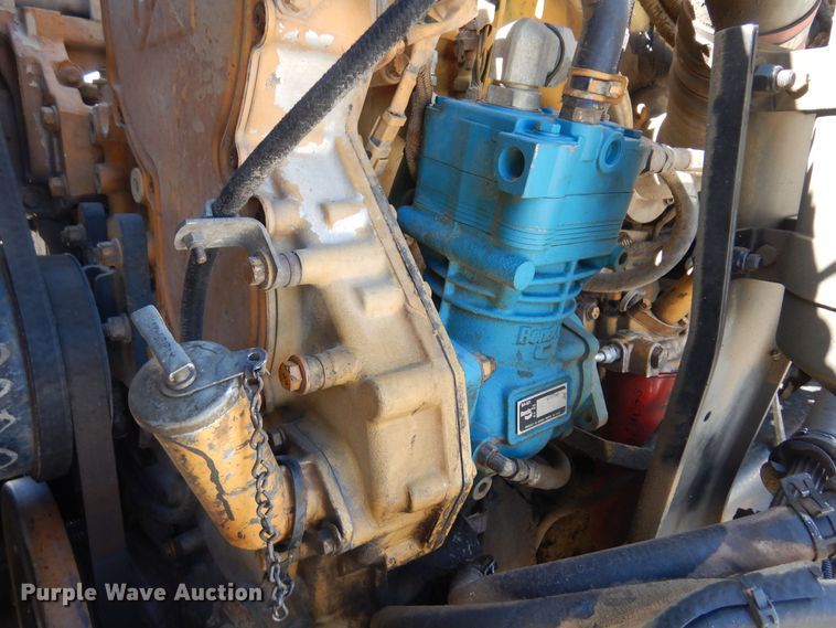 image for item KU9645 2007 Kenworth T800  semi truck