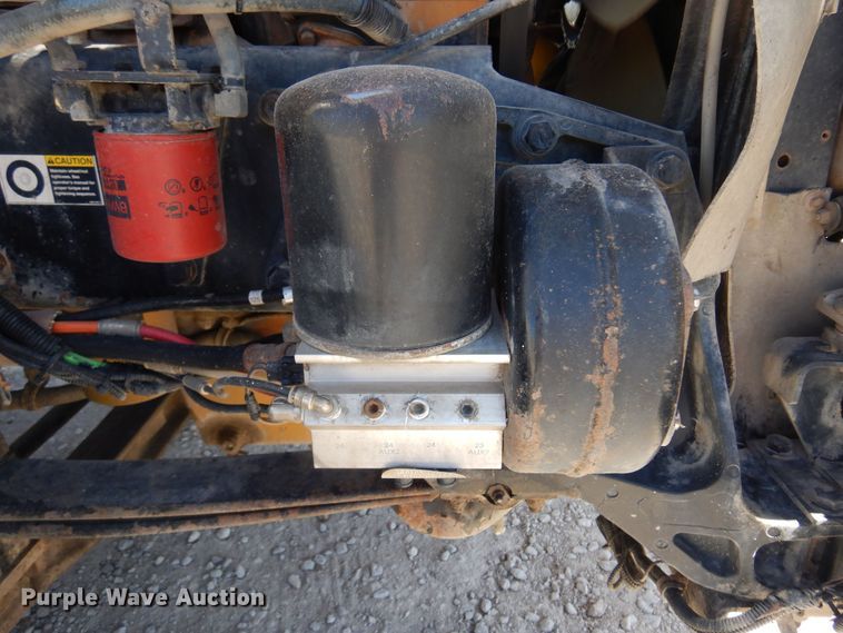 image for item KU9645 2007 Kenworth T800  semi truck