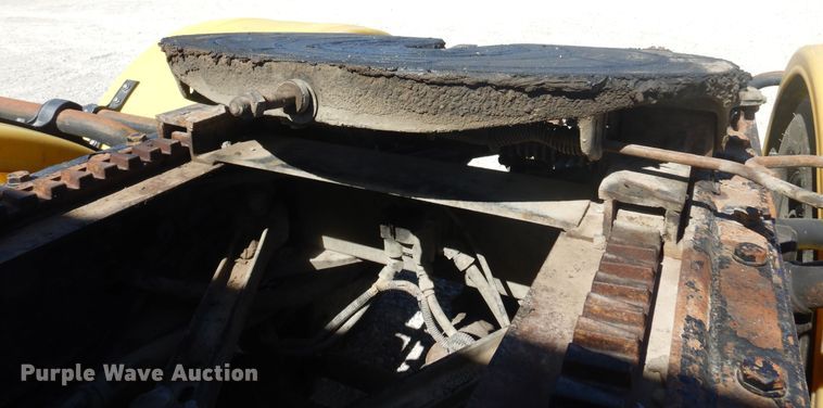 image for item KU9645 2007 Kenworth T800  semi truck