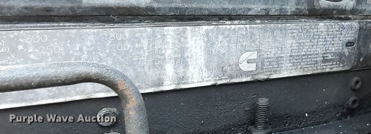 image for item LK9944 2000 Freightliner FLD  semi truck