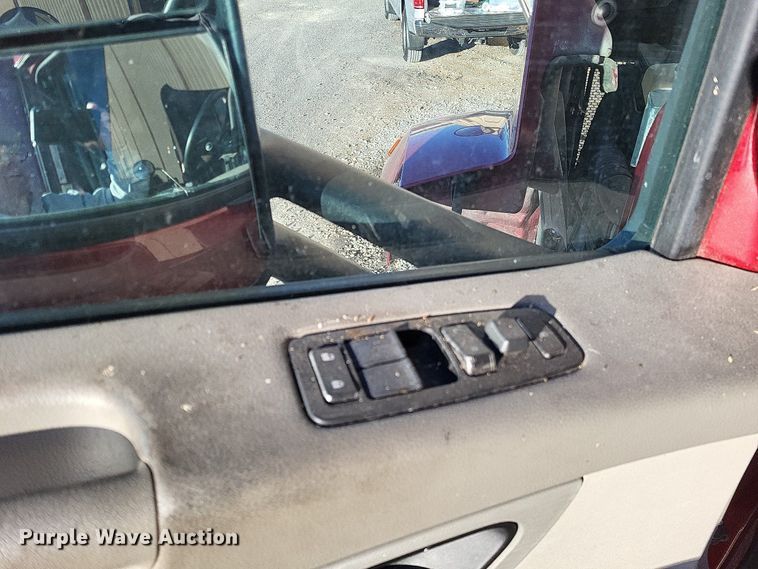 image for item LR9033 2019 Peterbilt 567  semi truck