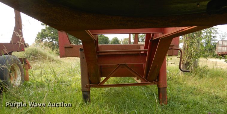 image for item LS9901 1993 Pitts LP-40  log trailer