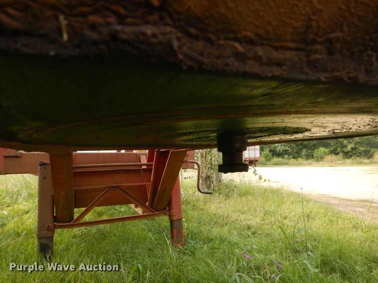 image for item LS9901 1993 Pitts LP-40  log trailer