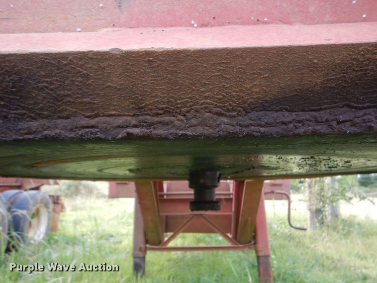 image for item LS9901 1993 Pitts LP-40  log trailer