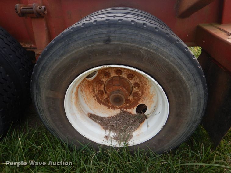 image for item LS9901 1993 Pitts LP-40  log trailer