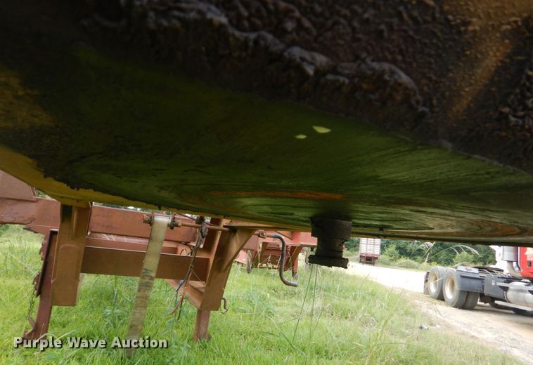 image for item LS9902 1999 Sun Manufacturing, Inc. Plantation  log trailer