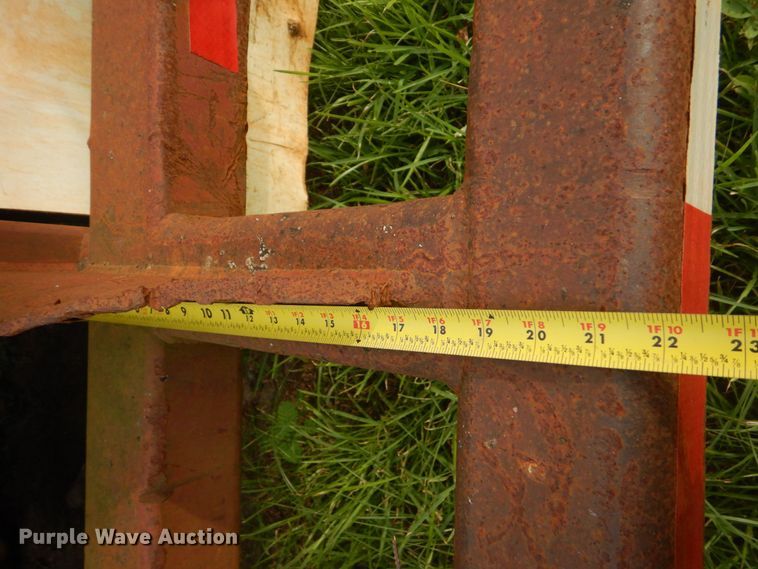 image for item LS9902 1999 Sun Manufacturing, Inc. Plantation  log trailer