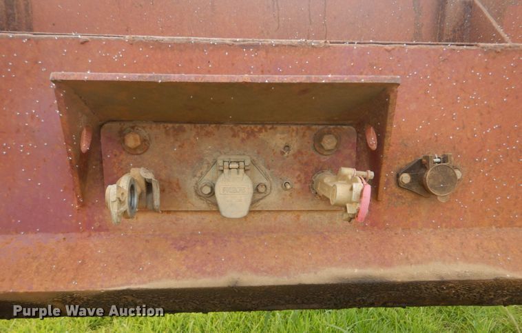 image for item LS9902 1999 Sun Manufacturing, Inc. Plantation  log trailer