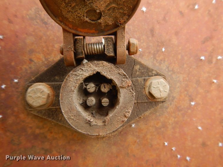 image for item LS9902 1999 Sun Manufacturing, Inc. Plantation  log trailer