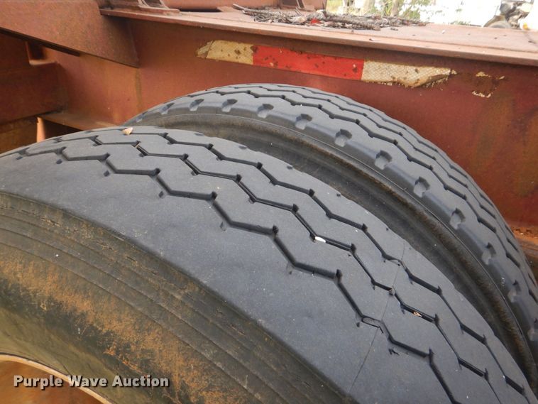 image for item LS9902 1999 Sun Manufacturing, Inc. Plantation  log trailer