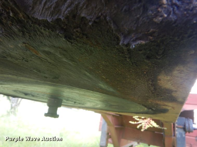 image for item LS9903 1995 Viking  log trailer