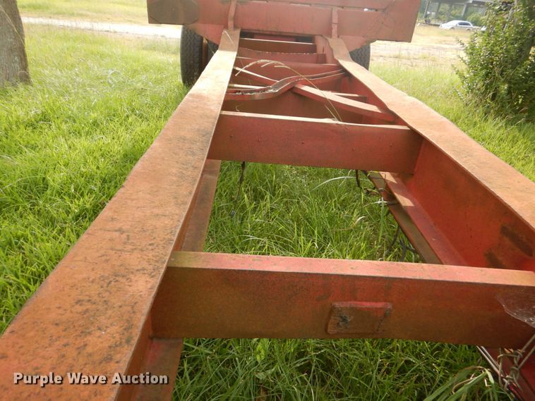 image for item LS9903 1995 Viking  log trailer