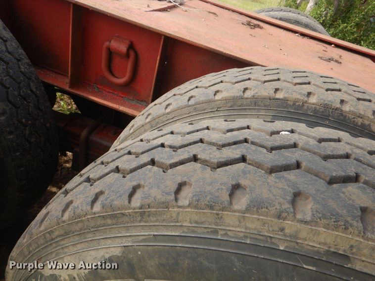 image for item LS9903 1995 Viking  log trailer