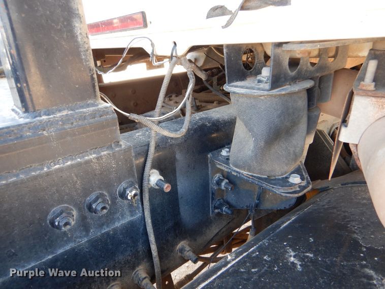 image for item LU9607 2006 Mack CT713 Granite  semi truck