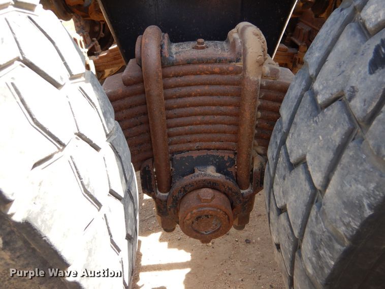 image for item LU9607 2006 Mack CT713 Granite  semi truck