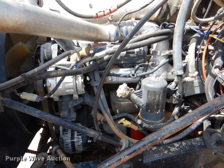 image for item LU9607 2006 Mack CT713 Granite  semi truck