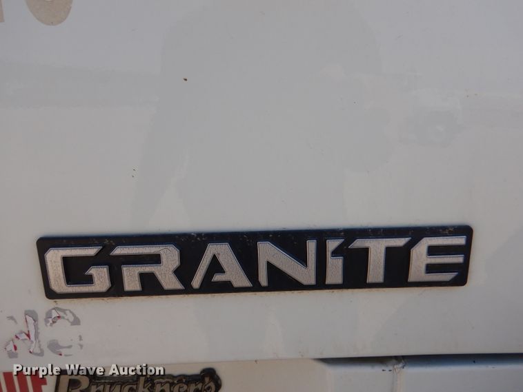 image for item LU9607 2006 Mack CT713 Granite  semi truck