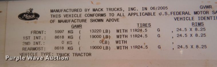image for item LU9607 2006 Mack CT713 Granite  semi truck
