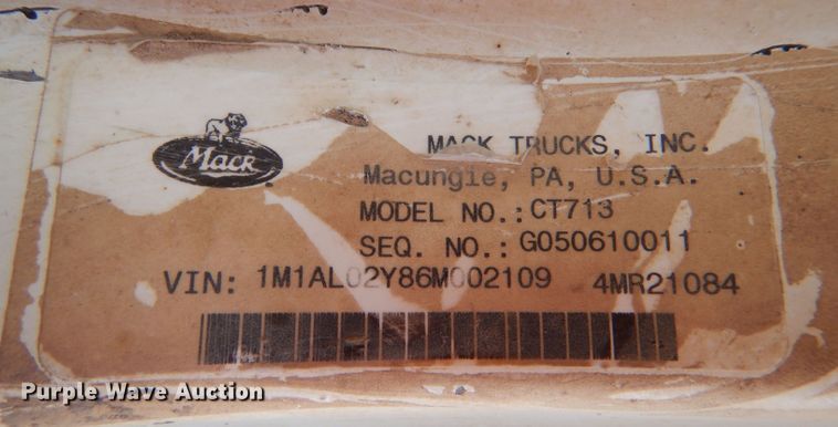 image for item LU9607 2006 Mack CT713 Granite  semi truck
