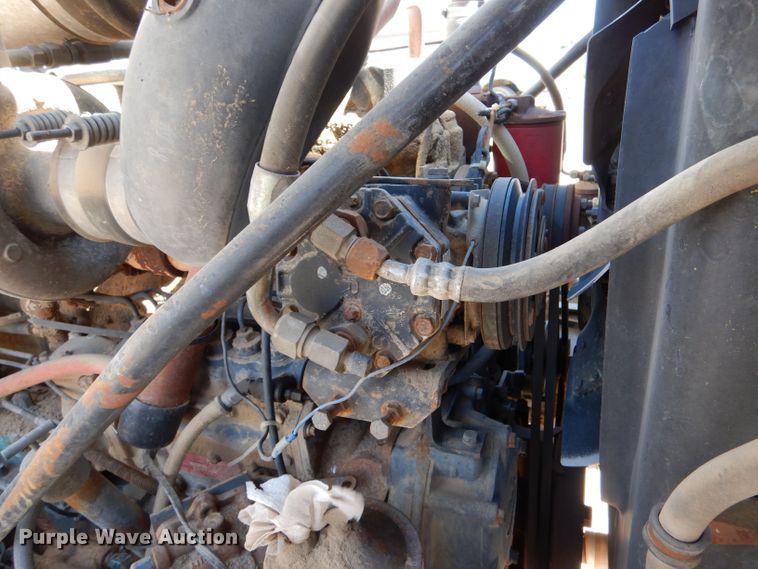 image for item LU9608 1989 Mack R690ST  semi truck