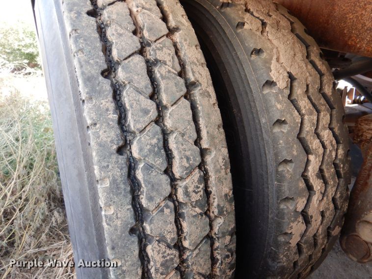 image for item LU9609 2001 Eagle EV-130  tank trailer