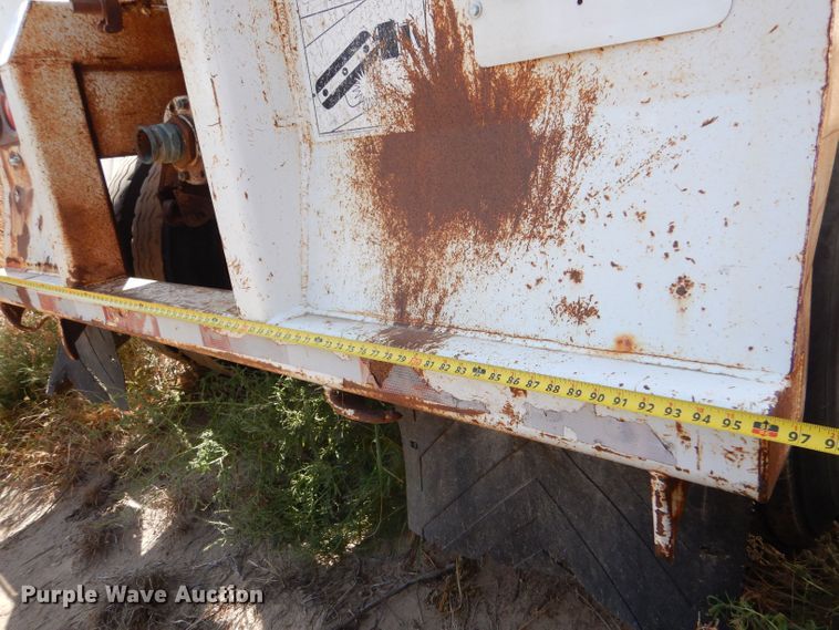 image for item LU9609 2001 Eagle EV-130  tank trailer