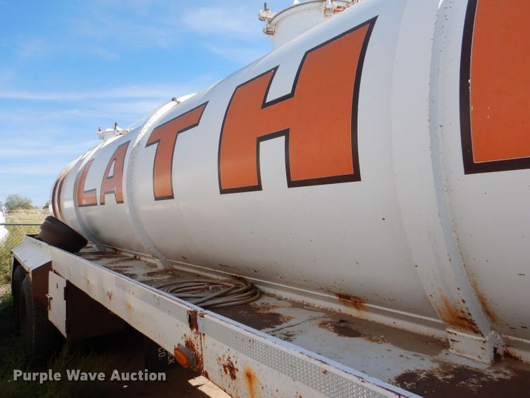 image for item LU9610 2002 Eagle EV-130  tank trailer