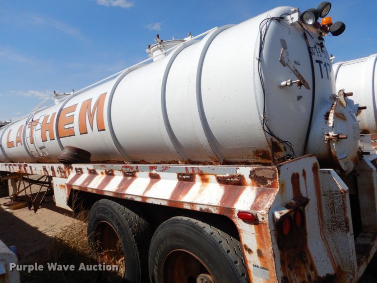 image for item LU9610 2002 Eagle EV-130  tank trailer