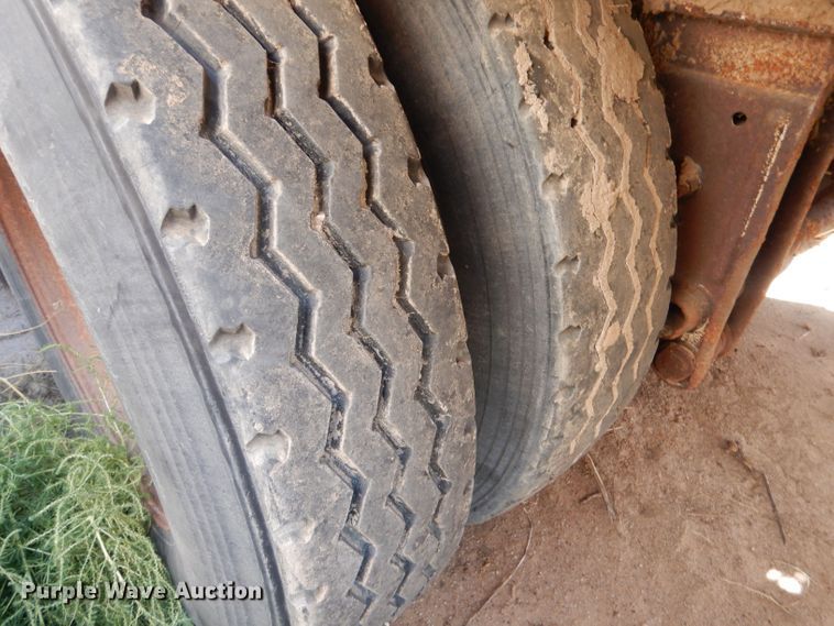 image for item LU9610 2002 Eagle EV-130  tank trailer