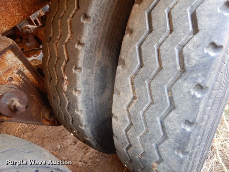 image for item LU9610 2002 Eagle EV-130  tank trailer